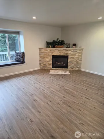 $2,795 | 4738 Rucker Avenue, Everett, WA 98203