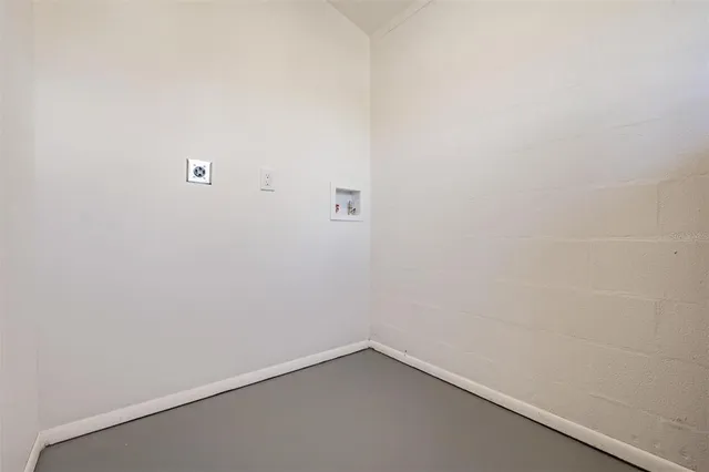 $3,200 | 11012 North Oregon Avenue, Tampa, FL 33612