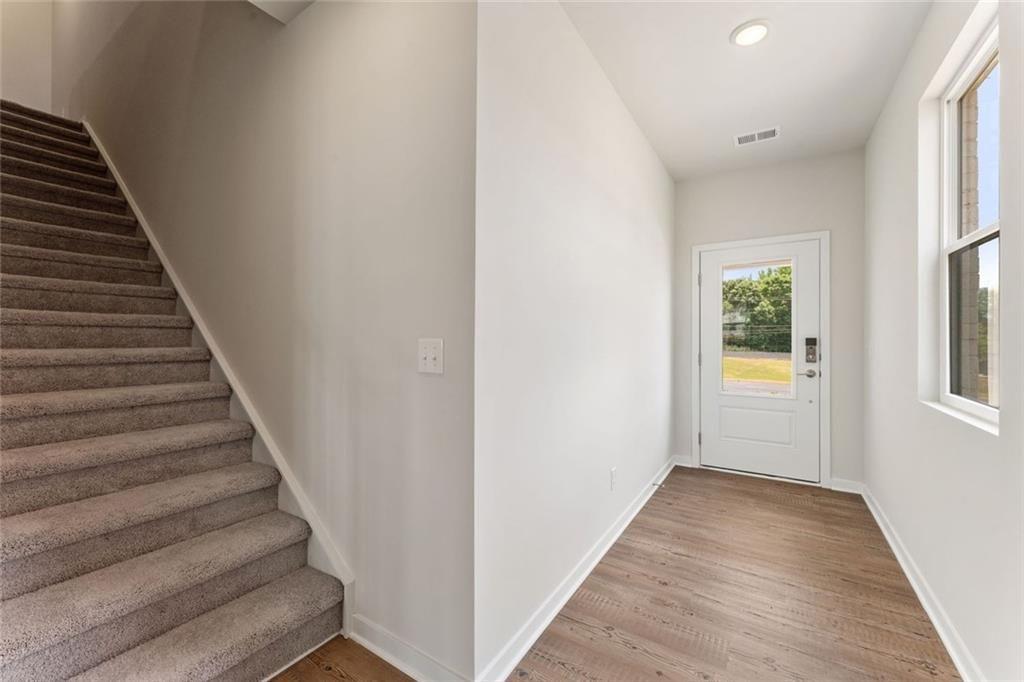1319 Farmers Loop Marietta, GA 30008 - Photo 5 of 20