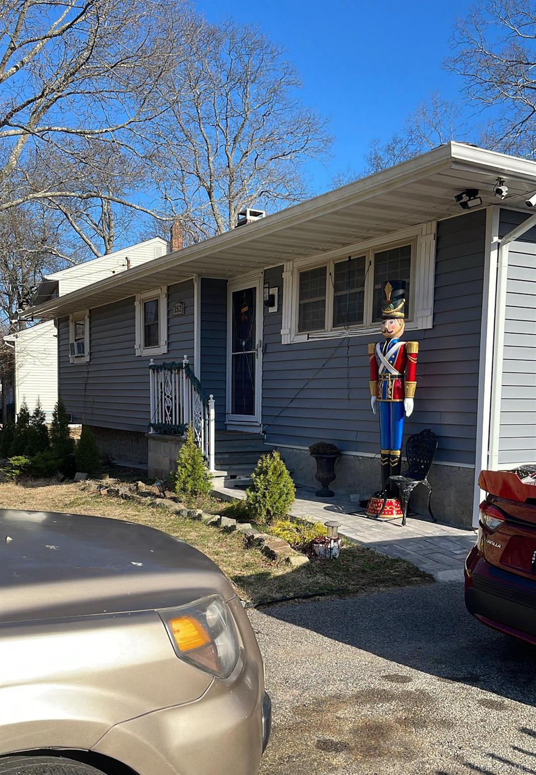 152 Dogwood Road Mastic Beach, NY 11951 - Photo 1 of 26