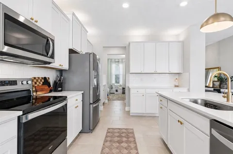 $599,999 | 2510 Warren Acrs Boulevard, Wesley Chapel, FL 33543