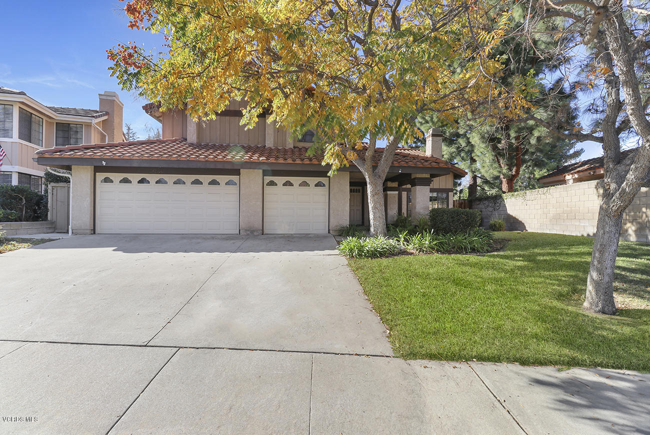 4076 Doneva Road Moorpark, CA 93021 - Photo 2 of 41 aFront1