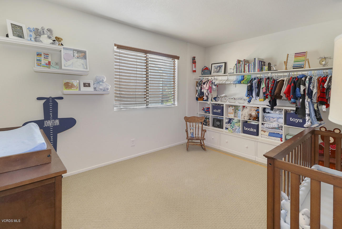4076 Doneva Road Moorpark, CA 93021 - Photo 20 of 41 jBedroom2-1