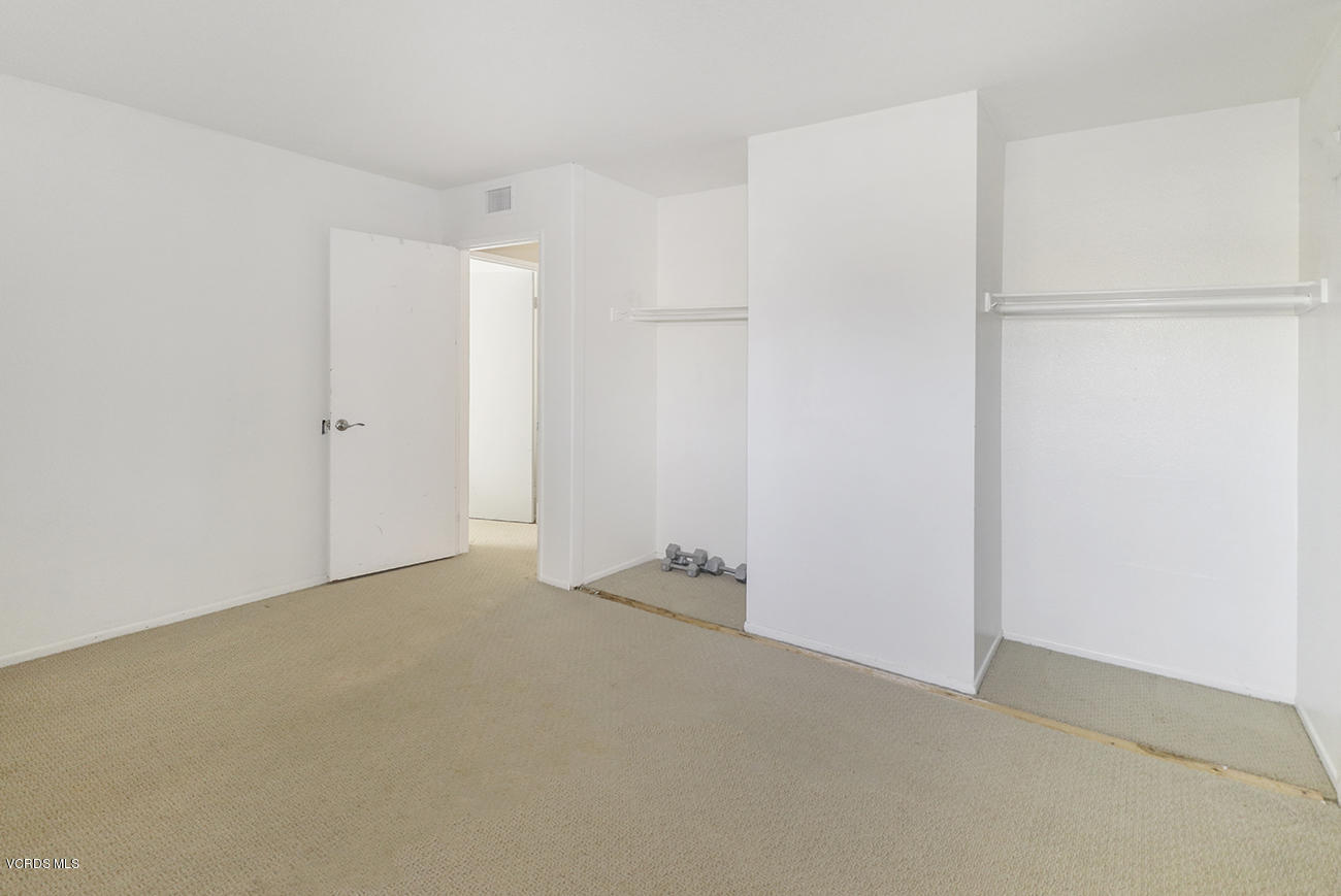 4076 Doneva Road Moorpark, CA 93021 - Photo 25 of 41 lBedroom4-2