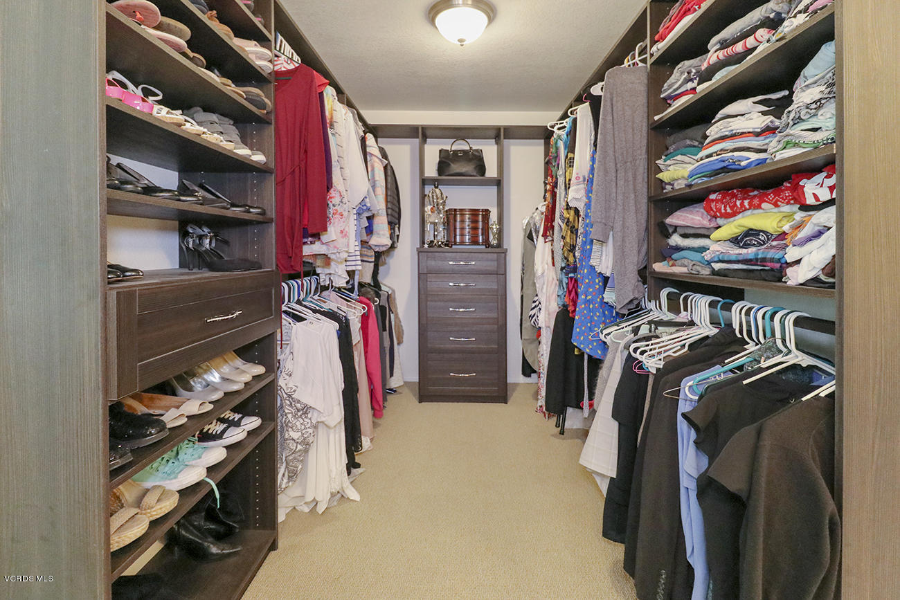 4076 Doneva Road Moorpark, CA 93021 - Photo 31 of 41 mMaster Suite7