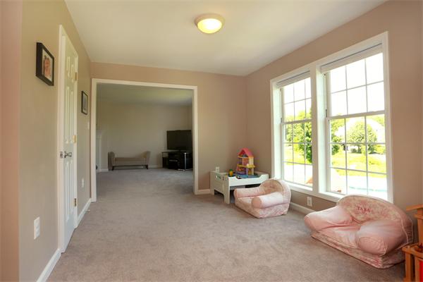 42 Locust Street Merrimac, MA 01860 - Photo 10 of 26 Gallery Image 10