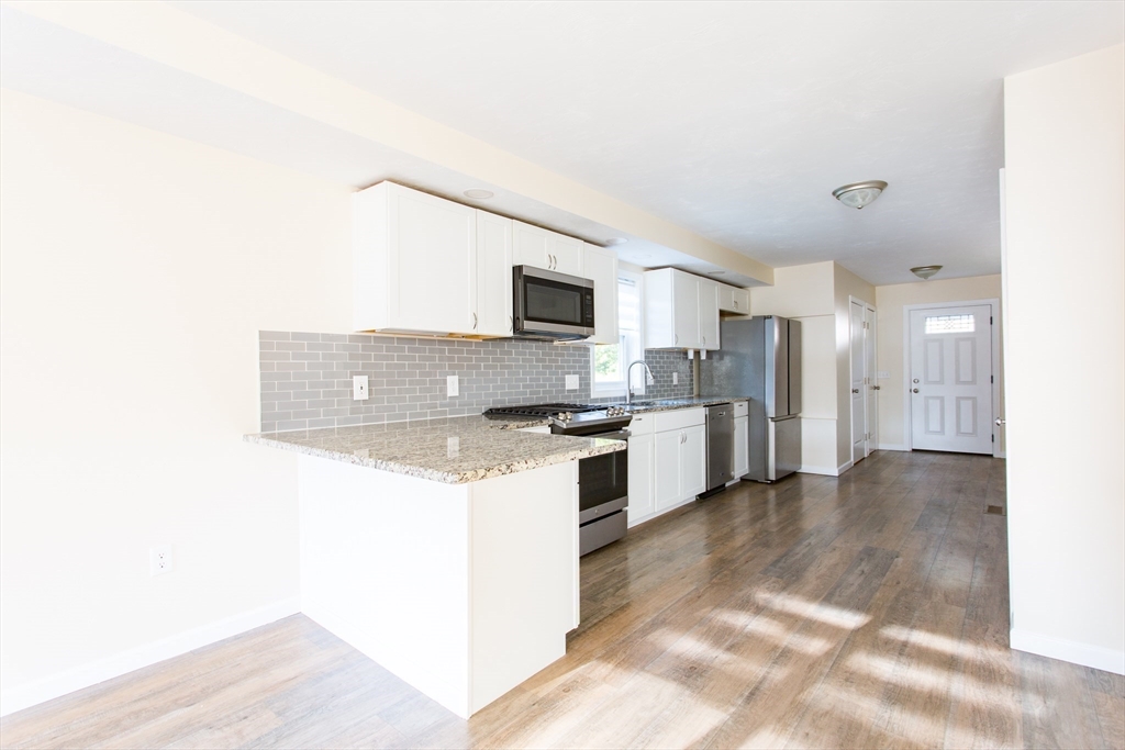 59 Dean Street, Unit B Warren, MA 01092 - Photo 4 of 26