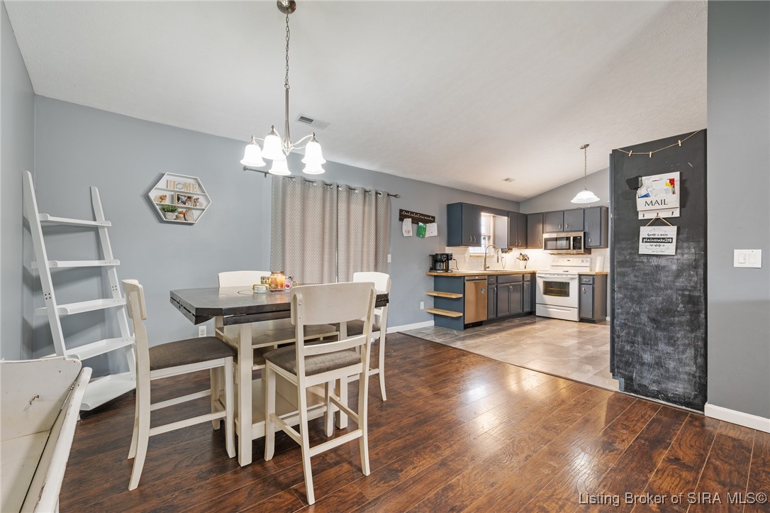 3516 Seilo Ridge North Jeffersonville, IN 47130 - Photo 11 of 30