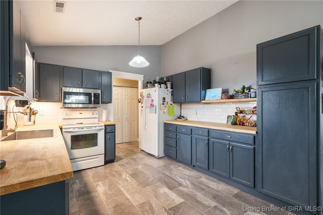 3516 Seilo Ridge North Jeffersonville, IN 47130 - Photo 13 of 30