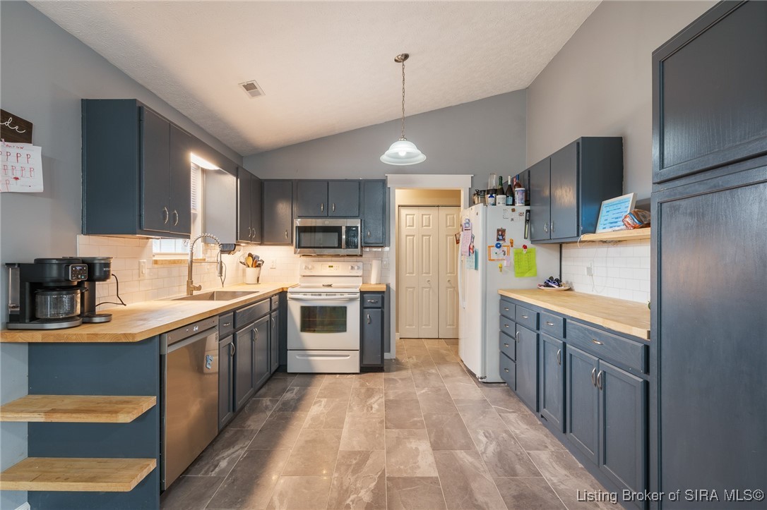 3516 Seilo Ridge North Jeffersonville, IN 47130 - Photo 17 of 30