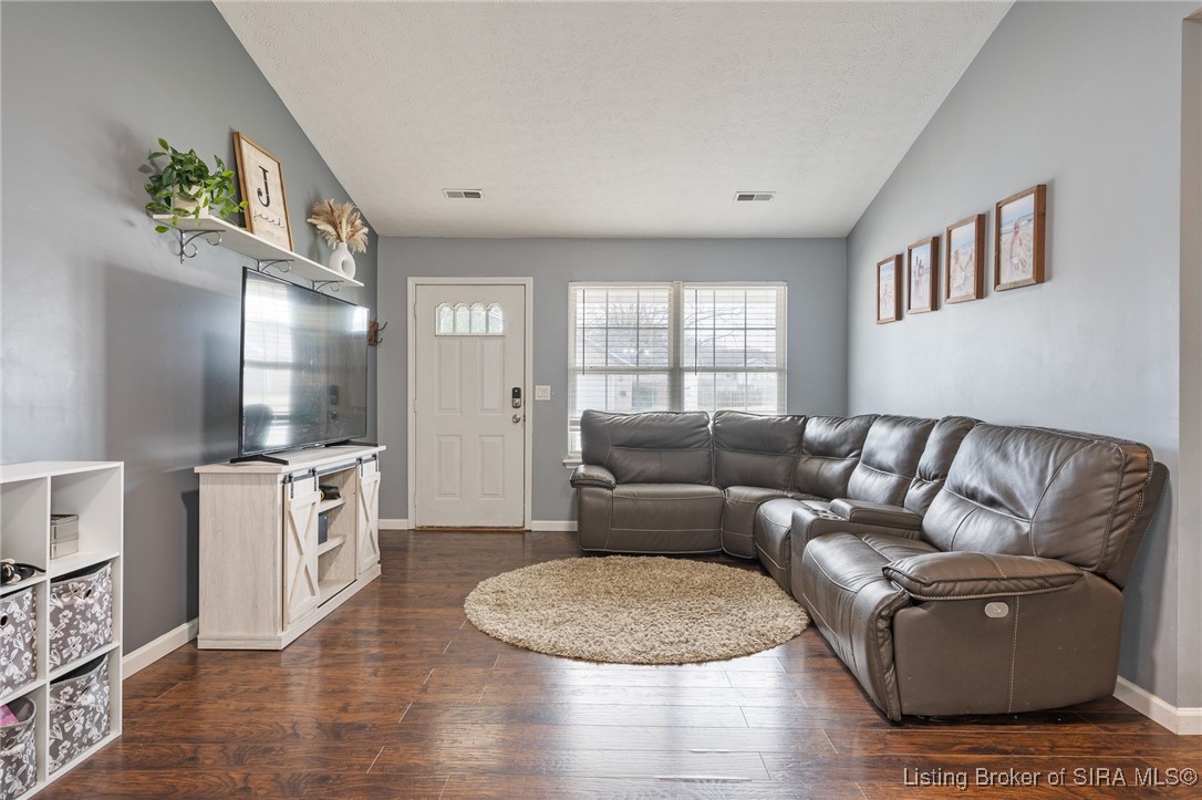 3516 Seilo Ridge North Jeffersonville, IN 47130 - Photo 5 of 30