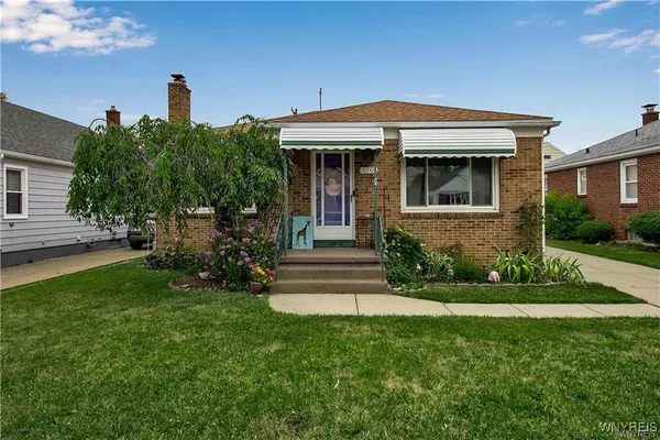 $1,950 | 179 Hamilton Boulevard, Tonawanda, NY 14217