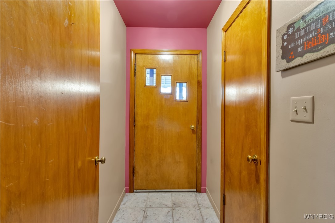 179 Hamilton Boulevard Tonawanda, NY 14217 - Photo 15 of 31