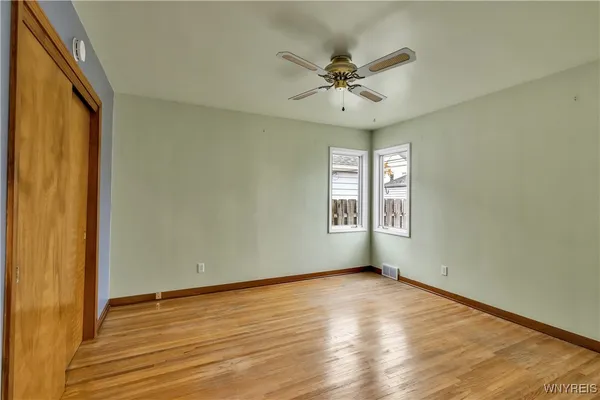 $1,950 | 179 Hamilton Boulevard, Tonawanda, NY 14217
