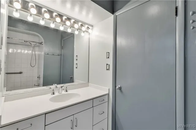 $1,950 | 179 Hamilton Boulevard, Tonawanda, NY 14217