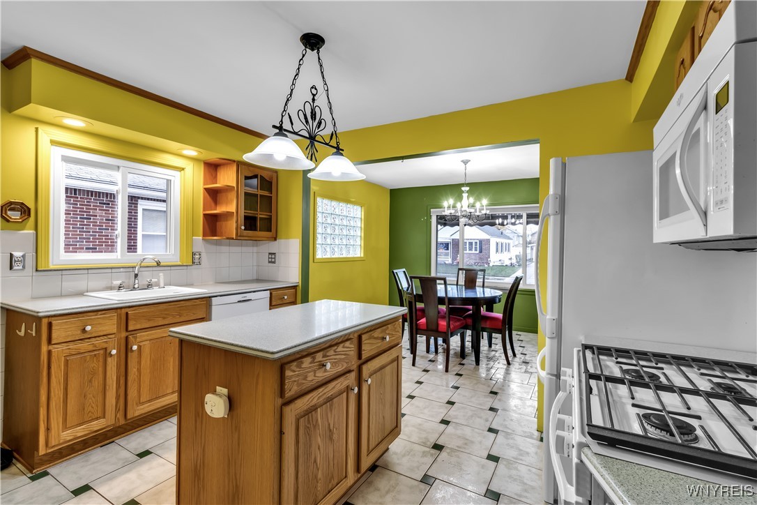 179 Hamilton Boulevard Tonawanda, NY 14217 - Photo 5 of 31