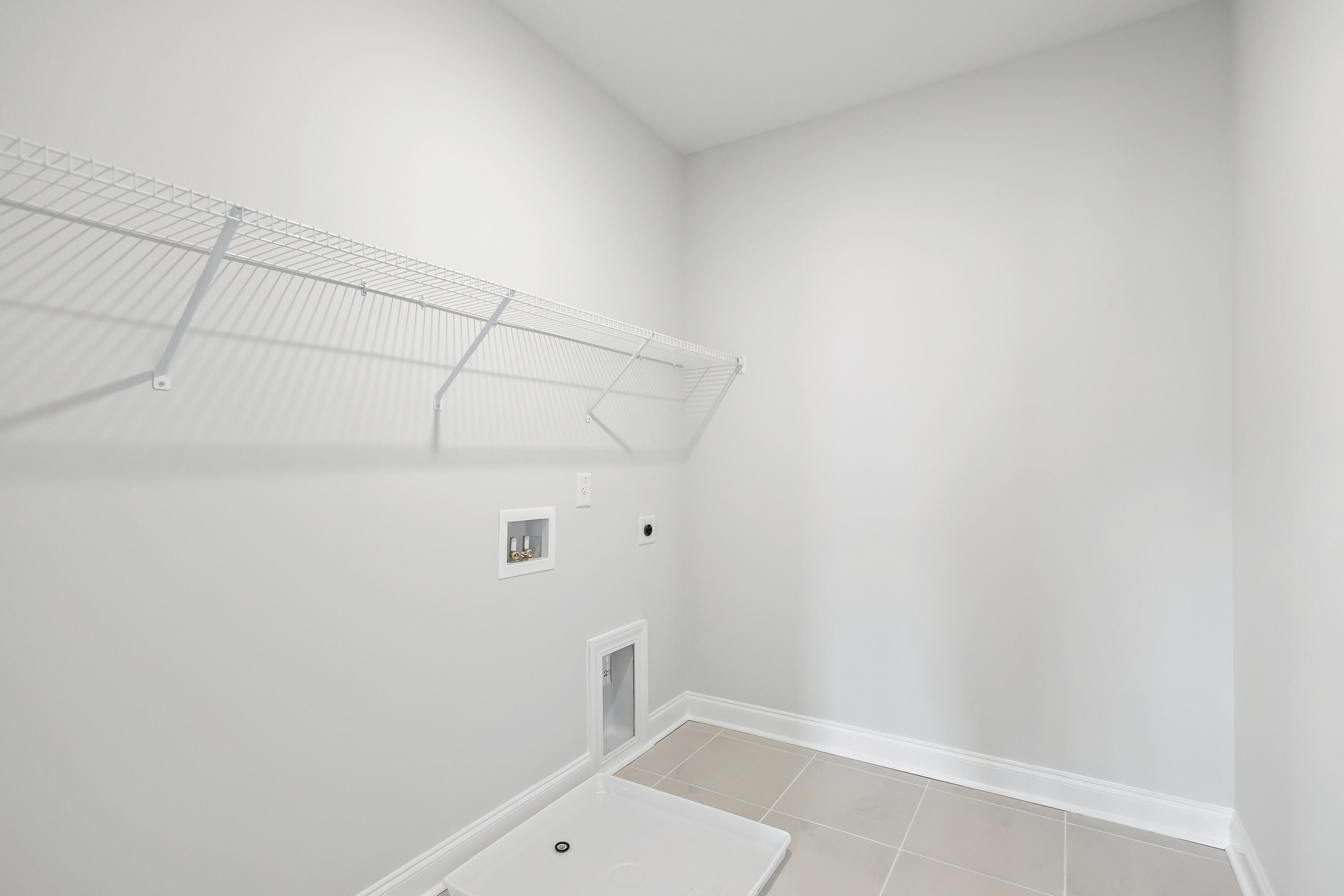 705 Maynard Lane Summerville, SC 29486 - Photo 54 of 62 705 Maynard-41