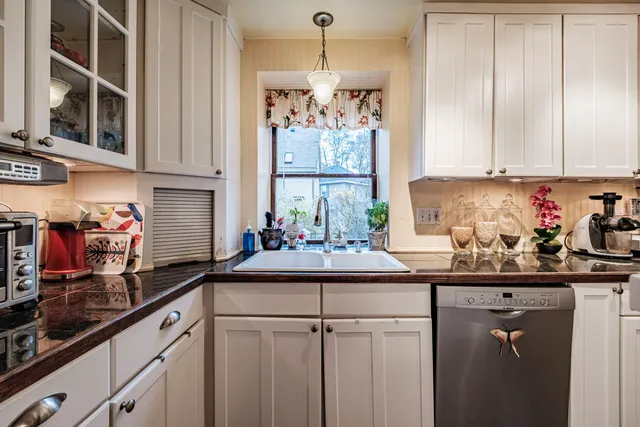 $499,000 | 10 Whitehall Avenue, South Portland, ME 04106