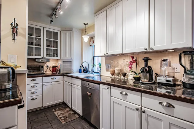 $499,000 | 10 Whitehall Avenue, South Portland, ME 04106