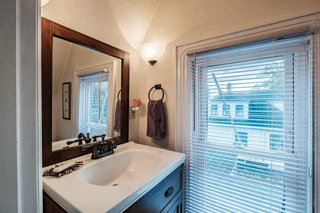 $499,000 | 10 Whitehall Avenue, South Portland, ME 04106