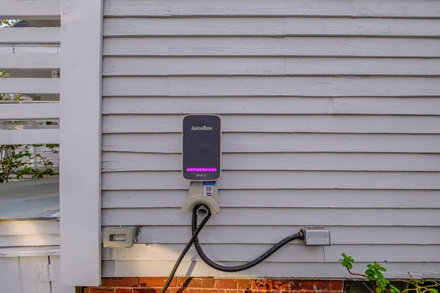 $499,000 | 10 Whitehall Avenue, South Portland, ME 04106