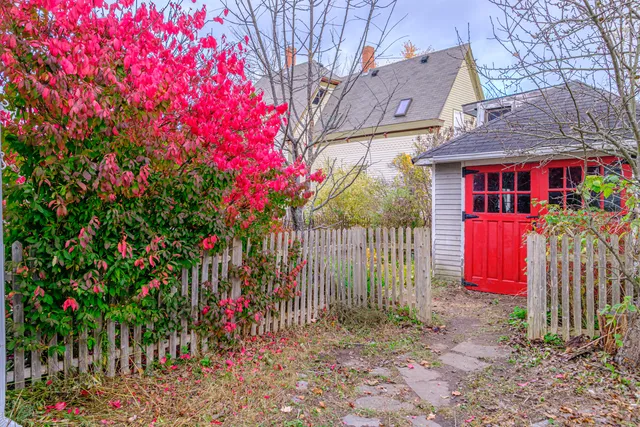 $499,000 | 10 Whitehall Avenue, South Portland, ME 04106