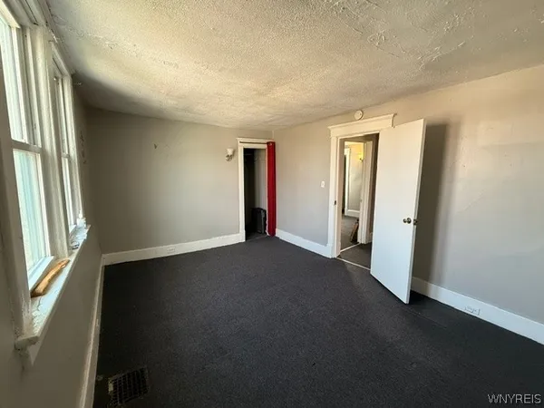 $1,500 | 140 Parkridge Avenue, Buffalo, NY 14215