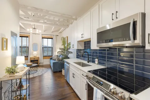 $389,900 | 612 21st Avenue North, Unit 411, Nashville, TN 37203