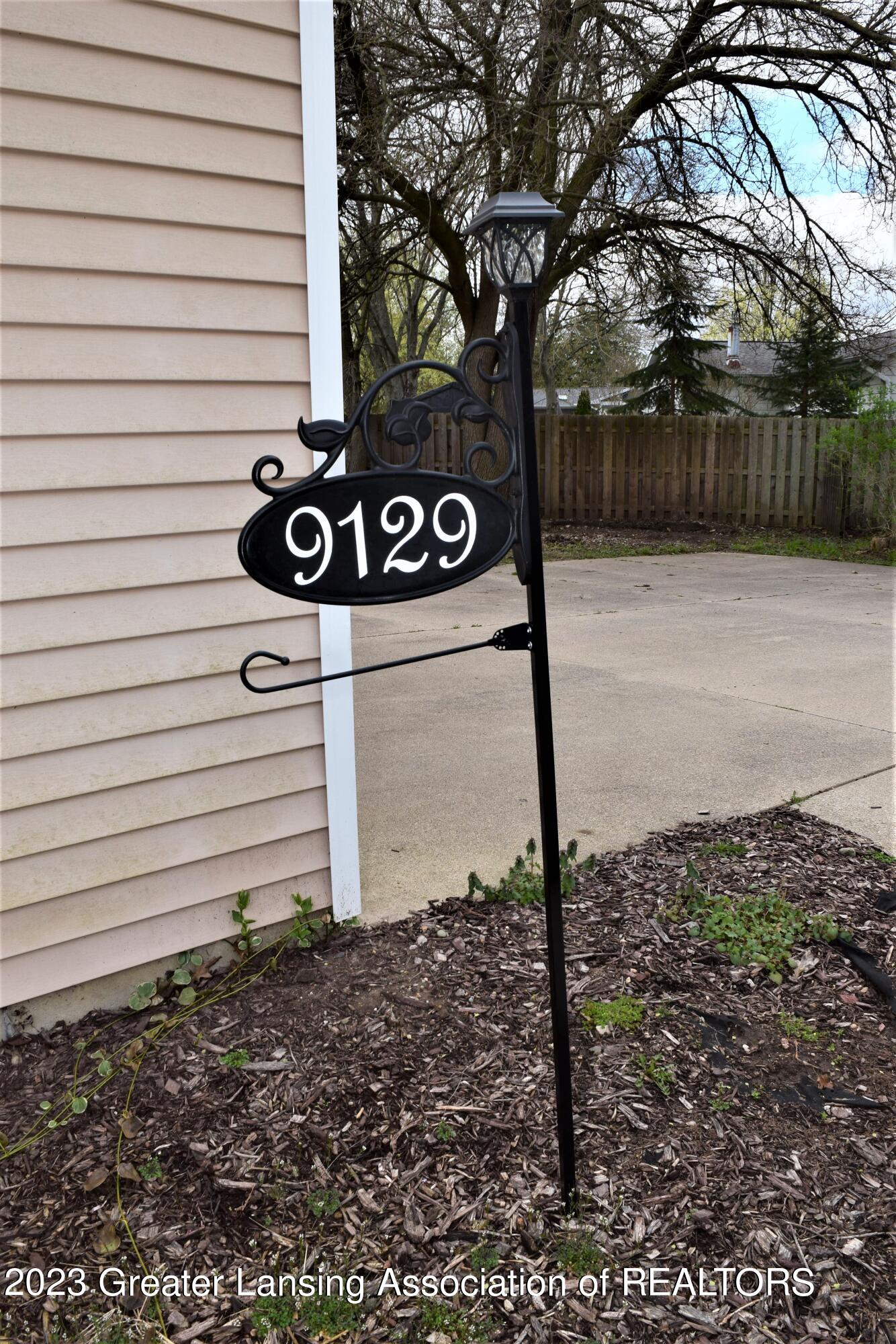 9129 Riverside Drive Grand Ledge, MI 48837 - Photo 55 of 55 DSC_0102