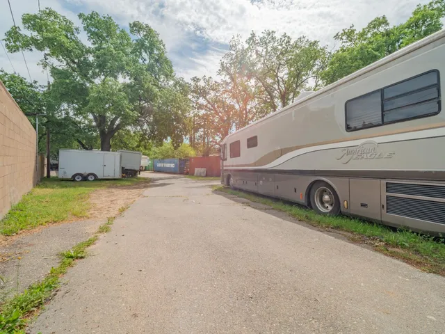 $780,000 | 5124 Walnut Avenue, Sacramento, CA 95841