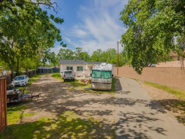 $780,000 | 5124 Walnut Avenue, Sacramento, CA 95841