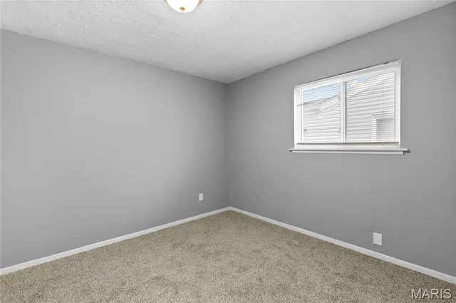 $1,600 | 2265 Grants Parkway, Florissant, MO 63031