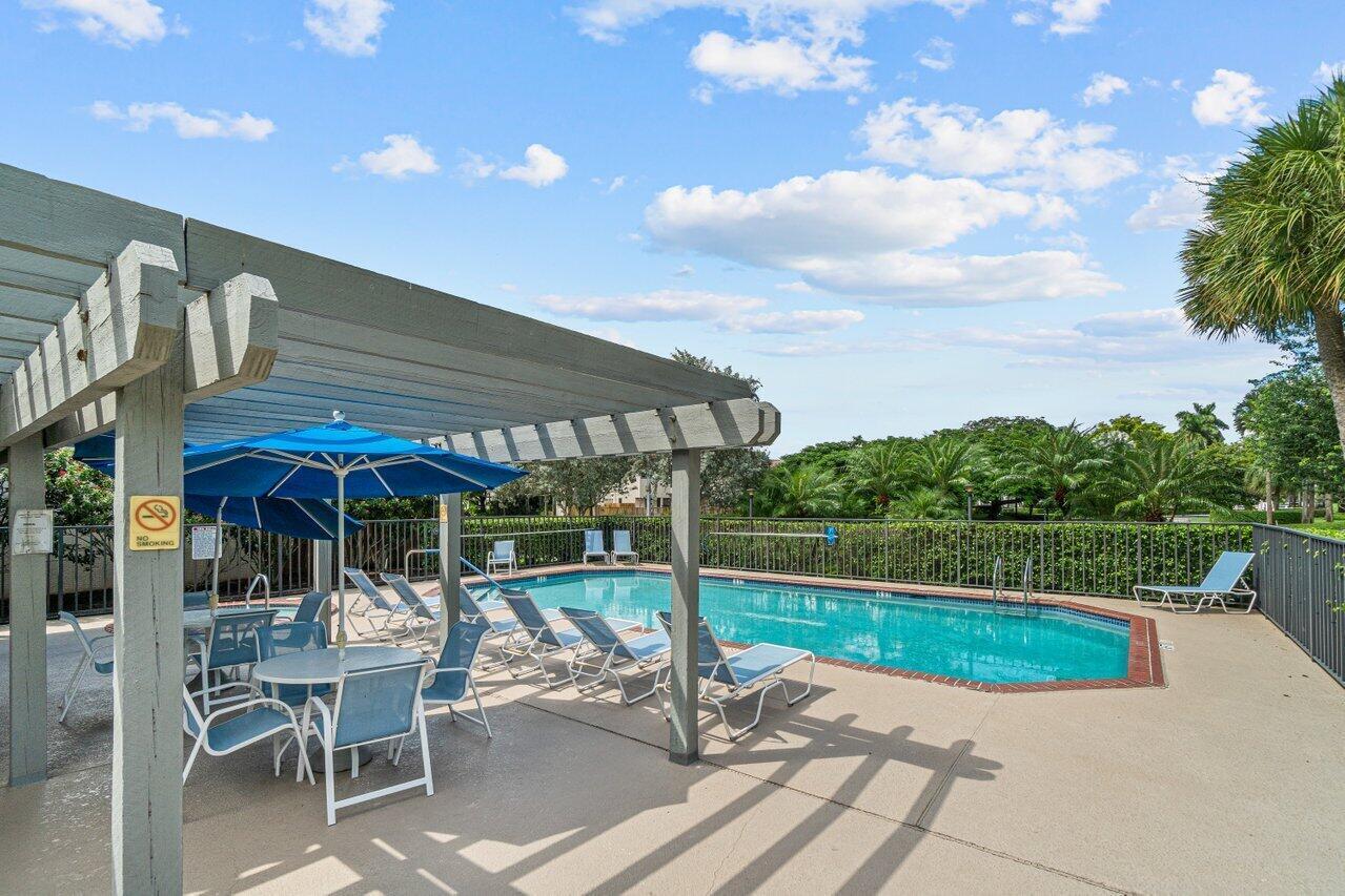 5529 Ilford Court Boca Raton, FL 33486 - Photo 22 of 22 POOL