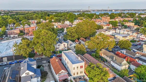 $1,100,000 | 332 Underhill Avenue | Harding Park