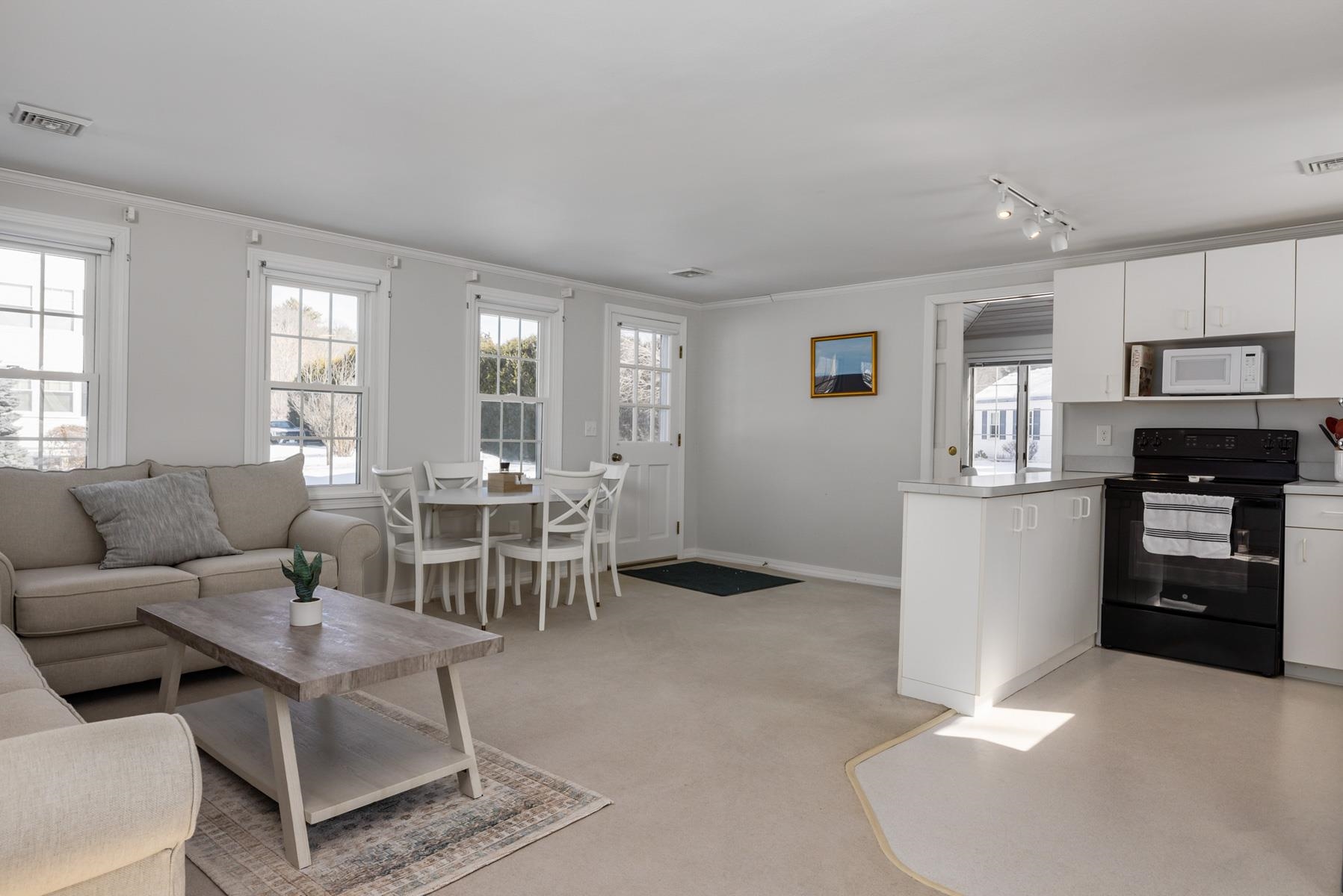 62 R Cable Road Rye, NH 03870 - Photo 2 of 16