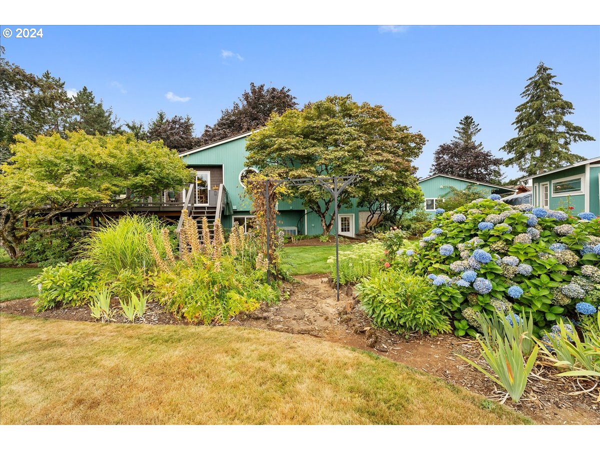 16611 Southeast Tong Road Damascus, OR 97089 - Photo 34 of 48