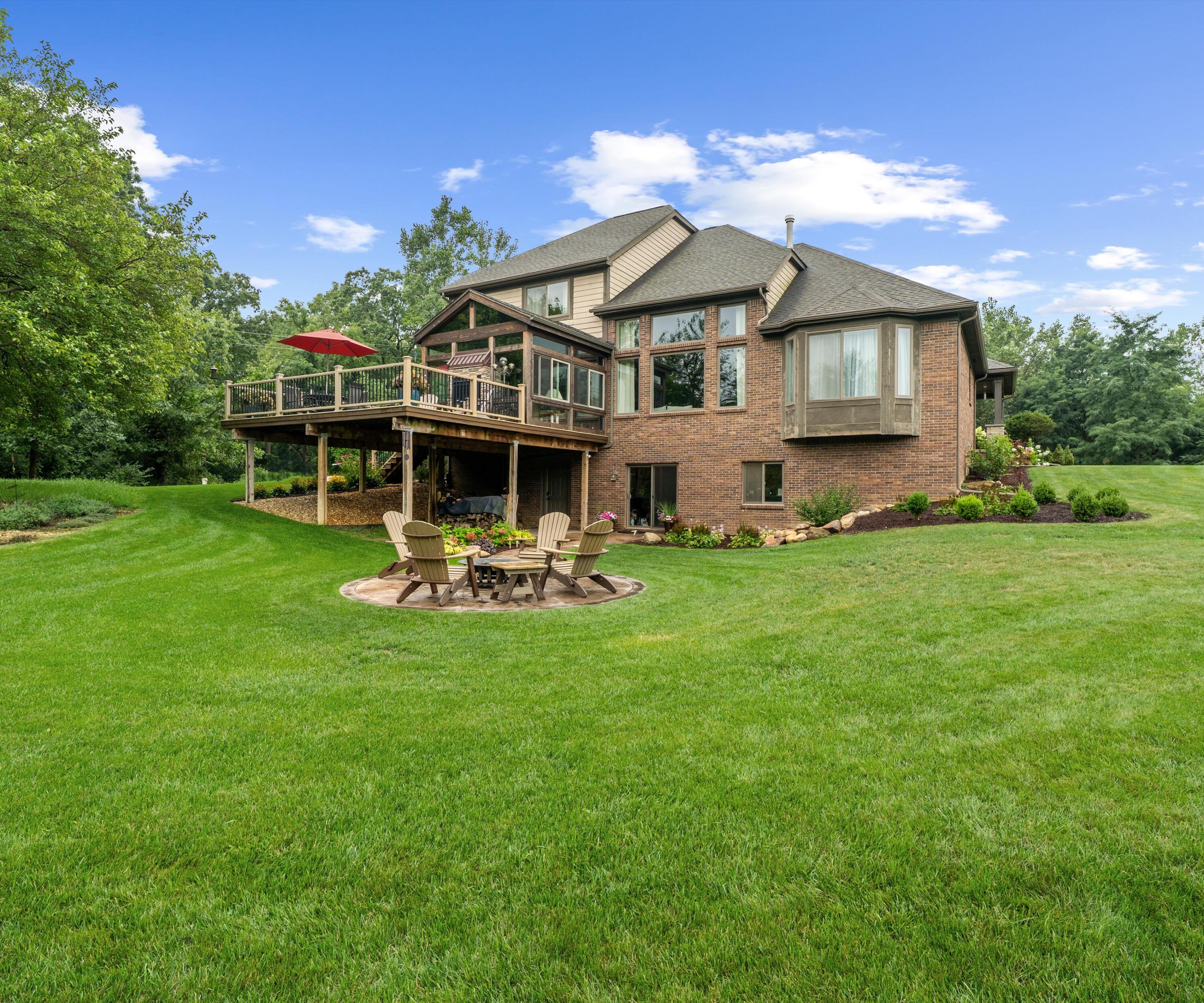 575 East Maple Road Milford, MI 48381 - Photo 2 of 44 The Brandt Benefti of this Cape Cod (19)