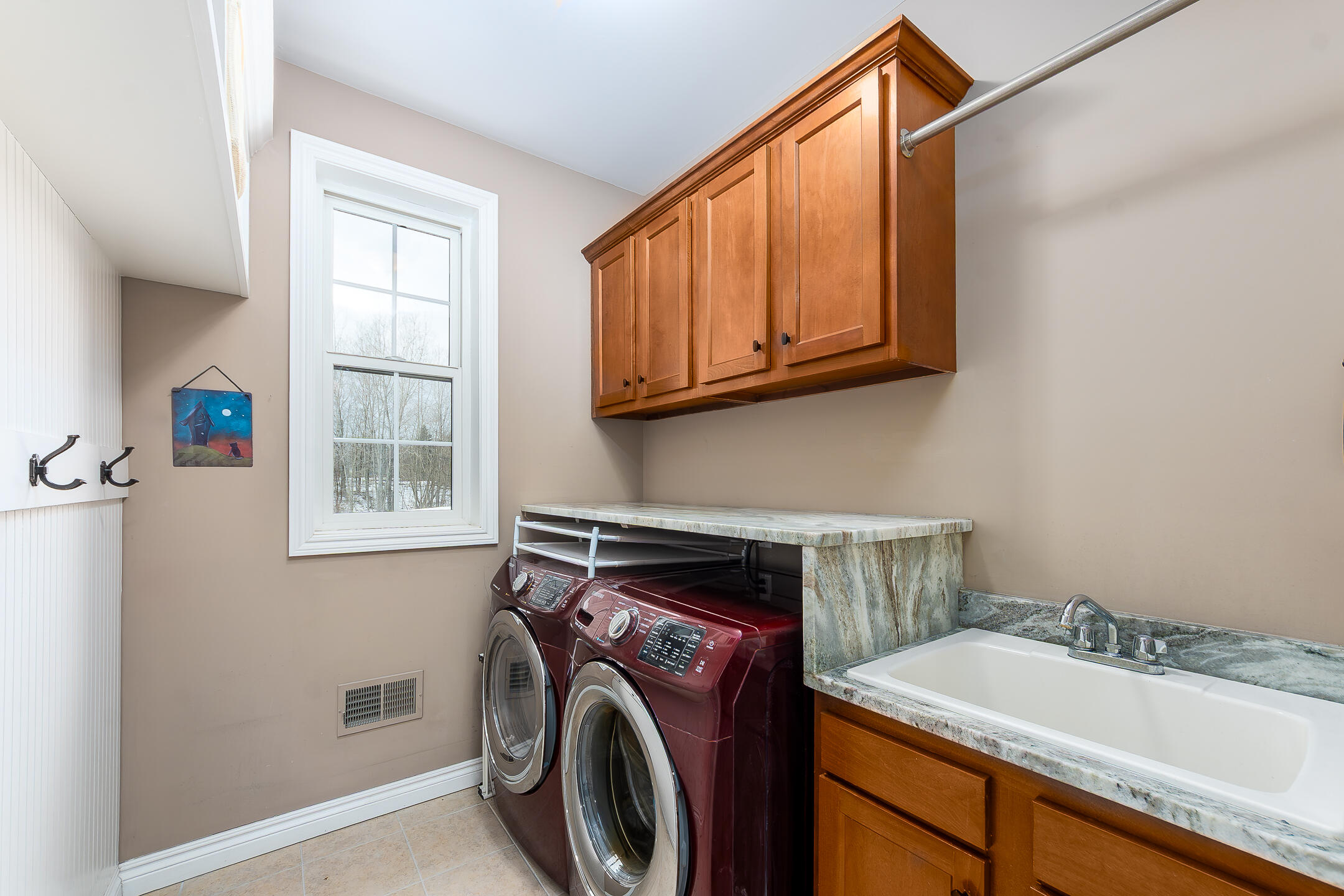 575 East Maple Road Milford, MI 48381 - Photo 26 of 44 The Benefit of this Milford SFH (23)