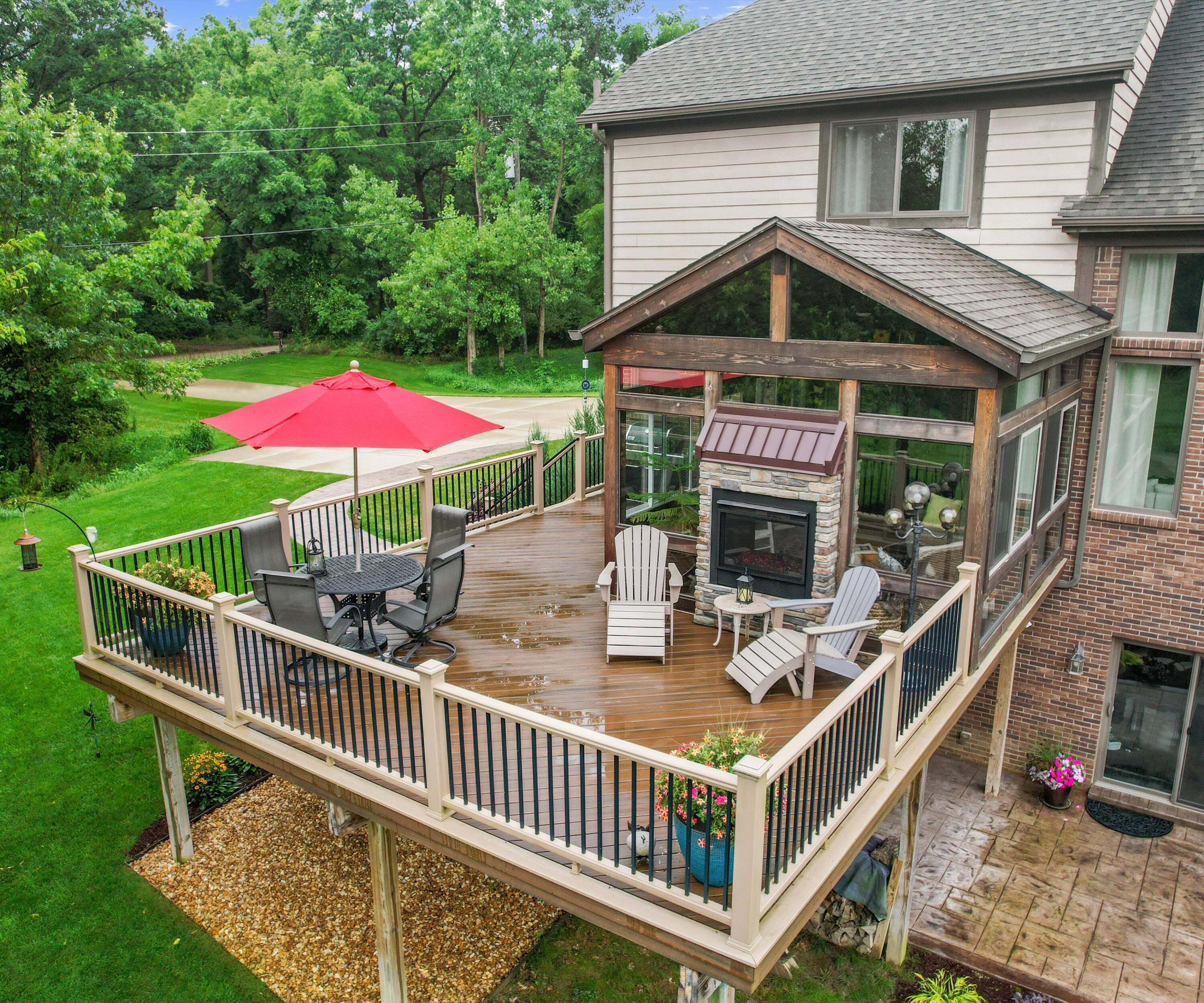 575 East Maple Road Milford, MI 48381 - Photo 4 of 44 The Brandt Benefti of this Cape Cod (13)