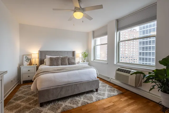 $299,000 | 3033 North Sheridan Road, Unit 1203, Chicago, IL 60657