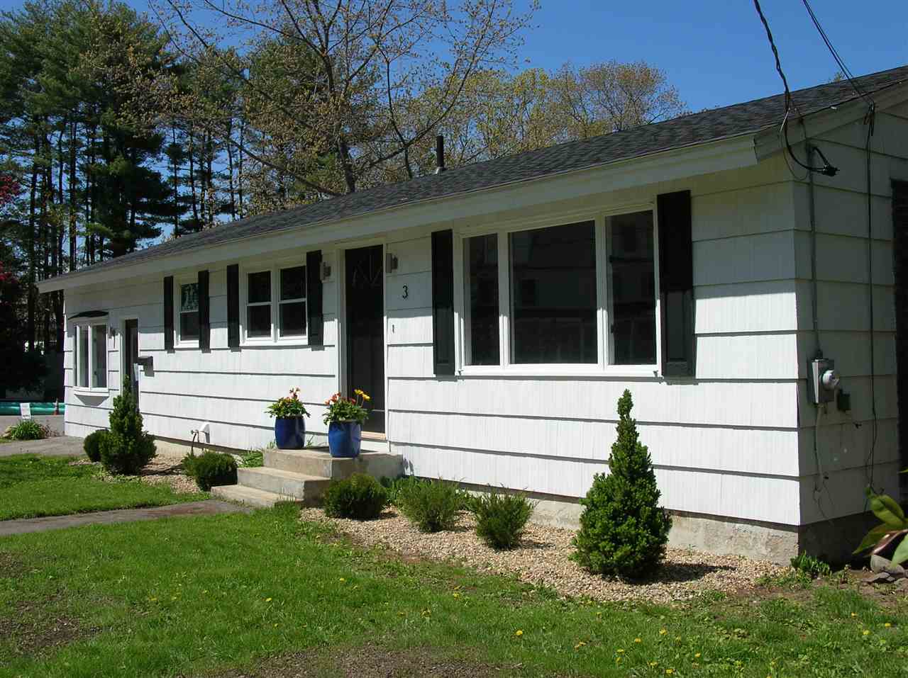 3 Edgewood Road Portsmouth, NH 03801 - Photo 2 of 36