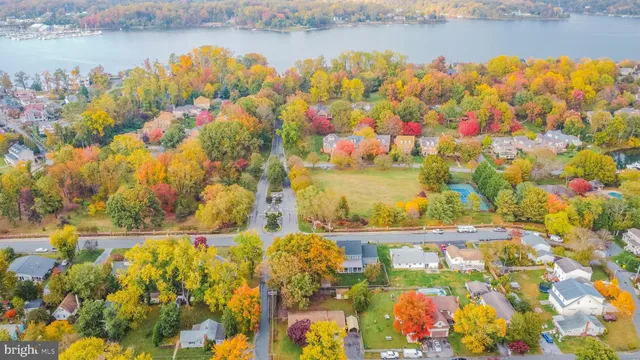 $2,700 | 320 Kenmore Avenue, Edgewater, MD 21037