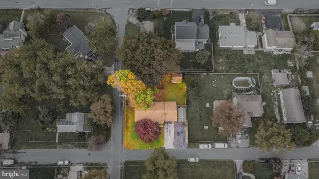 $2,700 | 320 Kenmore Avenue, Edgewater, MD 21037