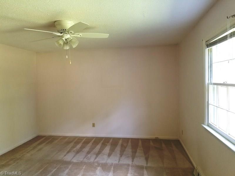 3910 Tanglebrook Road High Point, NC 27265 - Photo 13 of 26 Gallery Image 13