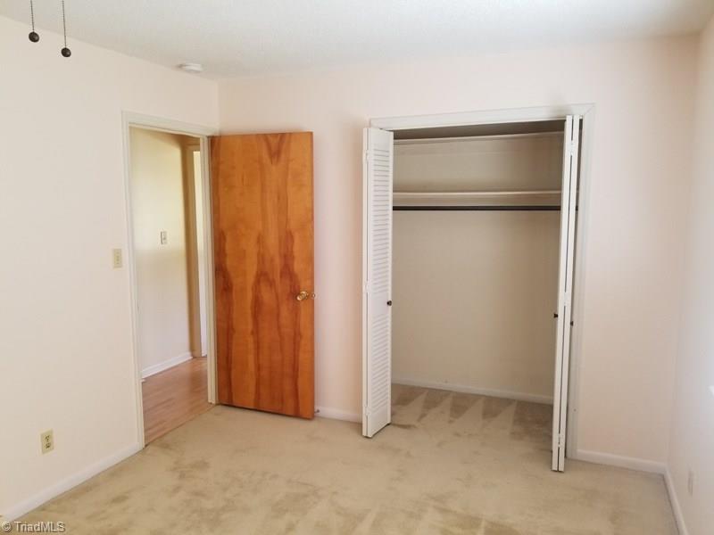3910 Tanglebrook Road High Point, NC 27265 - Photo 15 of 26 Gallery Image 15