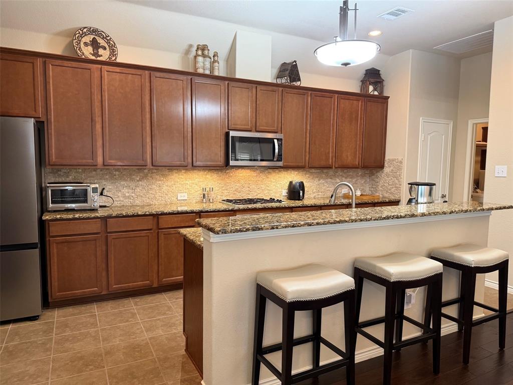 9724 Bell Rock Road Frisco, TX 75035 - Photo 10 of 23 Gallery Image 10