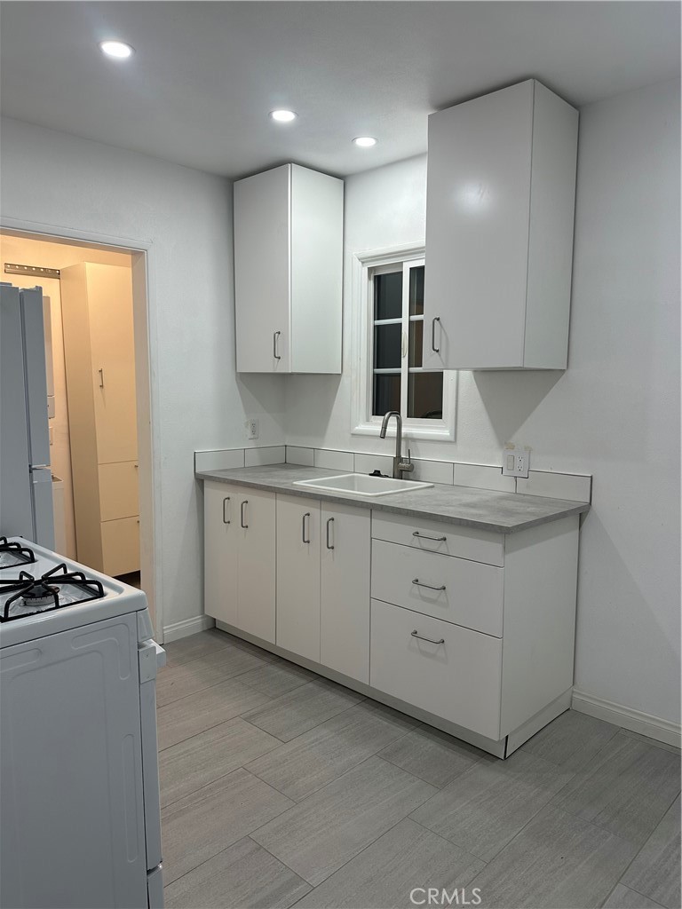 433 North Basque Avenue Fullerton, CA 92833 - Photo 4 of 10