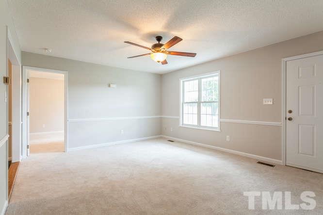 727 Wilson Jones Road Clayton, NC 27520 - Photo 4 of 21 Gallery Image 4