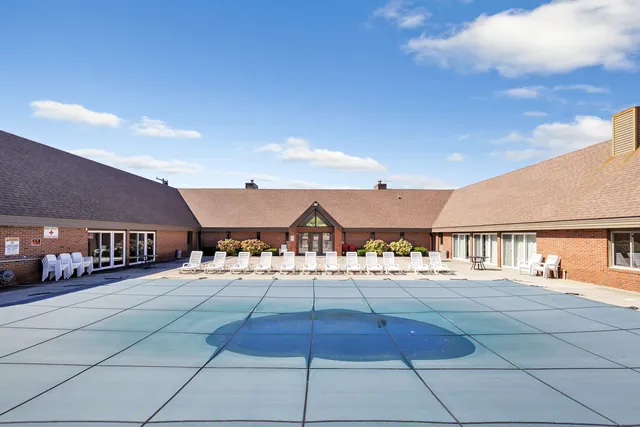 $299,000 | 22 Montoya Drive, Unit 2, Branford, CT 06405