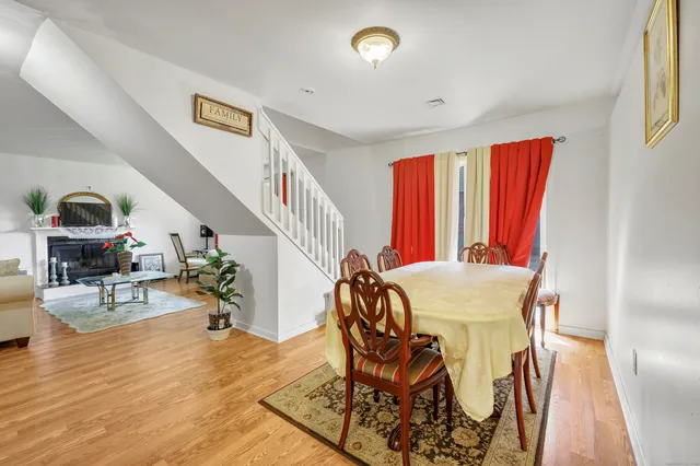 $299,000 | 22 Montoya Drive, Unit 2, Branford, CT 06405